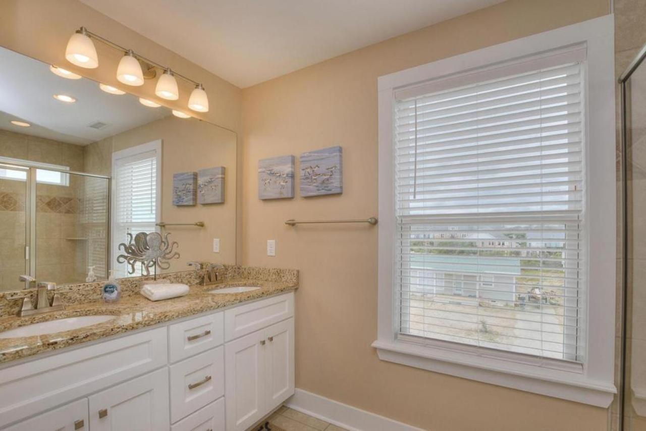 Fishizzle Villa Oak Island Exterior photo